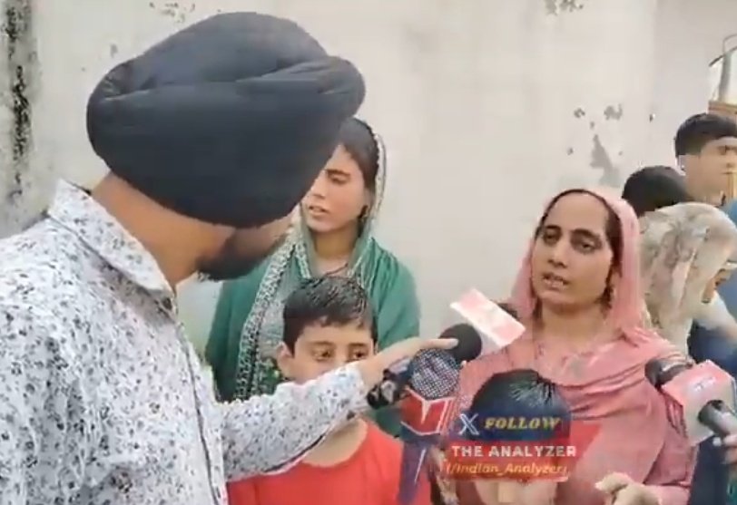 NewsAlgebraIND's tweet photo. 🚨 PAKISTANI WOMAN : I have been staying here for the last 41 years. Why are they sending us back?

ANOTHER WOMAN : "We settled here in 1965 ILLEGALLY. We even got recruited into J&K POLICE in 1999 during Farooq Abdullah Govt"

ANOTHER WOMAN : We WON'T LEAVE India at any cost 

NRC is the need of the hour !!