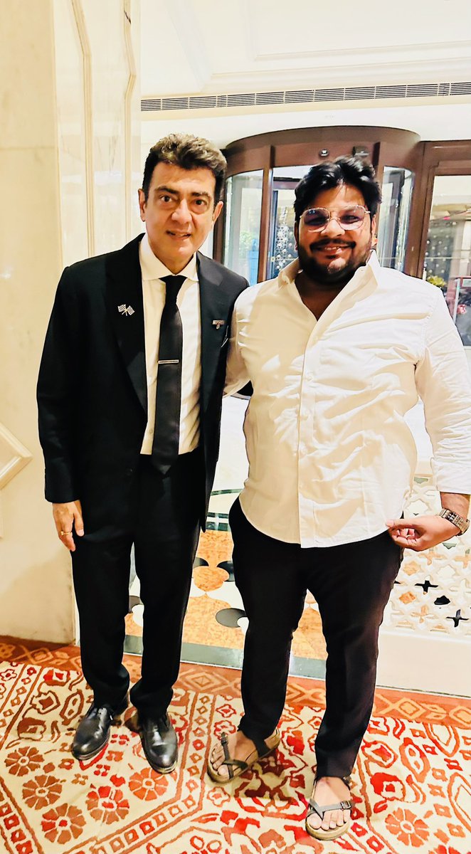 Kalimicherla's tweet photo. @ThalaFansClub hearty congratulations Ajith Ji and nice meeting you😊💐 https://t.co/IHJYRyBjmr