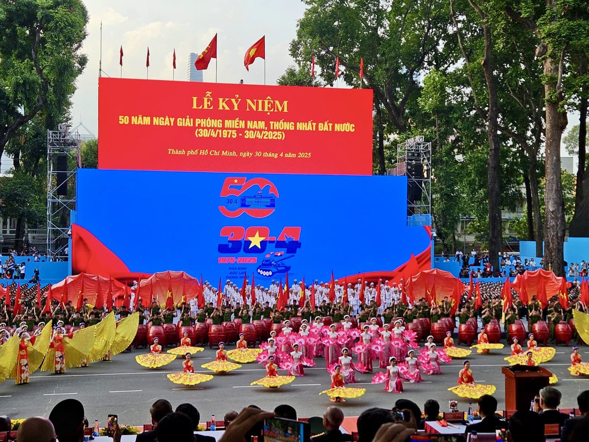 JGuerrier_EU's tweet image. Congratulations to Vietnam on the 50th anniversary of the country’s reunification!
The progress and wonders the country has seen over the past 50 years are a clear testament to the strength, resilience, creativity and talent of the Vietnamese people.
One can only guess at how…