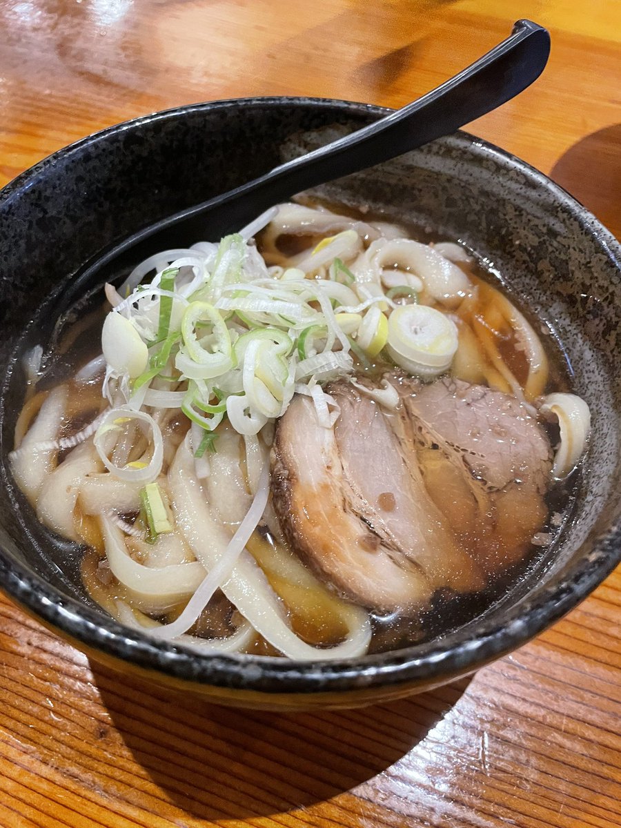 69hisui69's tweet photo. 岐阜県各務原市にある刀削麺のお店
　刀削麺 喜祥さん https://t.co/Jo1wDNUu8C