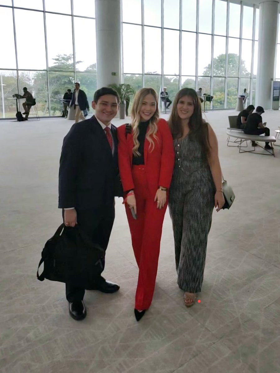 EncriptaLaw's tweet image. Gozamos apoyando la @PBW2025 con nuestros socios @IPJoey  y José Vega Sacasa como speakers y, más aún, ayudando a @towerbankintl y CryptoManji a facilitar la asistencia de estudiantes de la @USMApanama y la @utppanama al evento. #Blockchain #Criptomonedas #DAOs #SmartContracts