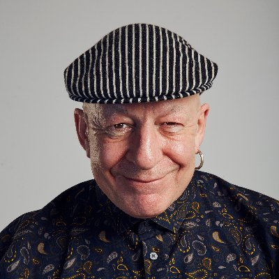 Castle Comedy tweet media