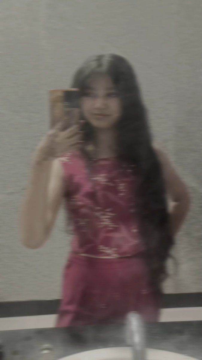 (⁠٥⁠↼⁠_⁠↼⁠)