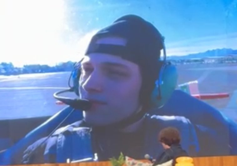 9idkw's tweet image. PILOT MATT                    vs             DRIVER MATT