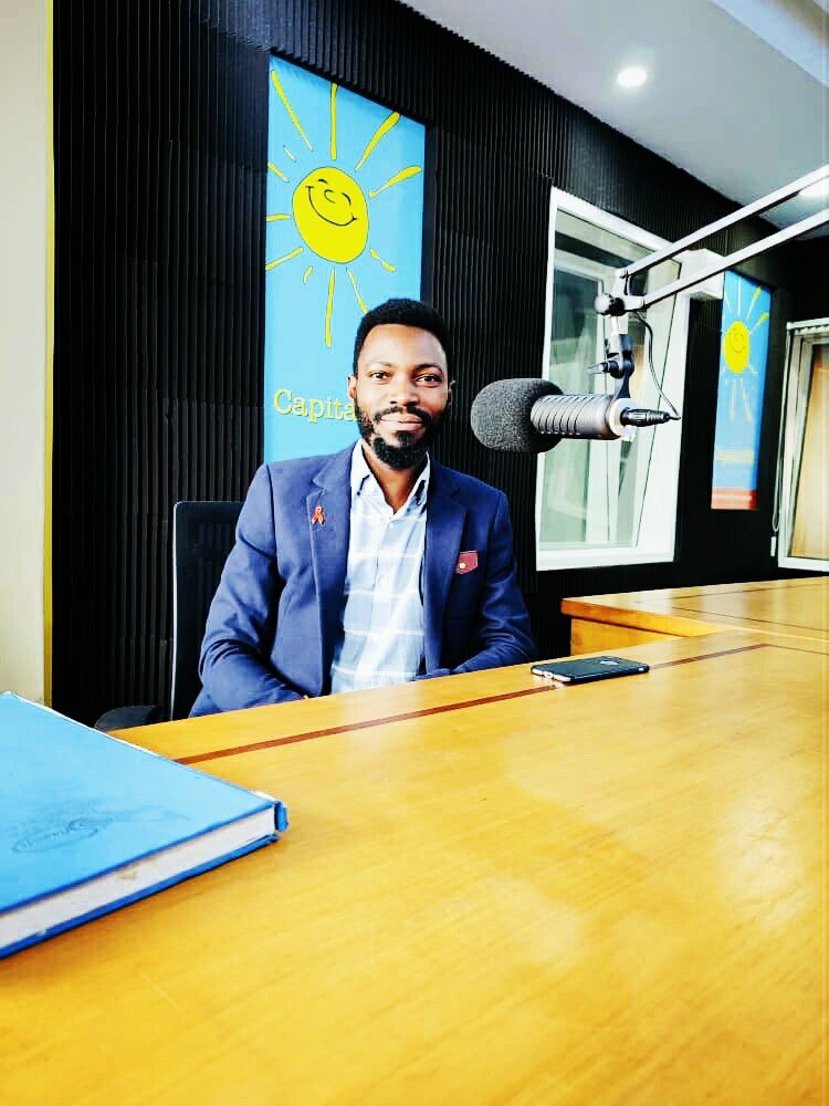 Today at 4pm EAT, I will be live in the <a href="/CapitalFMUganda/">Capital FM Uganda</a> studios to elaborate, expunge and expound on the #KadodiKarnival2025 cultural event that's happening this Saturday at UMA show ground. Tune in because some free complementaries might be tossed your way during the show 😊