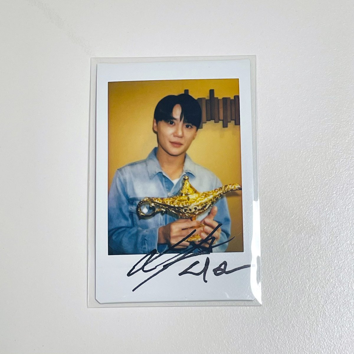 싸인폴라가 내 손에 왔다니!!! 믿겨지지않아.. 진짜 정말 착하게살게요🥹🥹🫶🏻🫶🏻