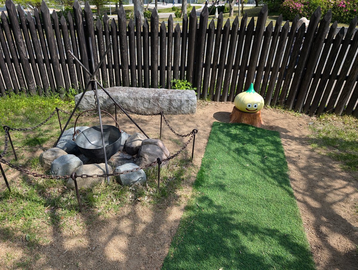 NauticalGoat's tweet photo. Living my best life. 
#DragonQuestIsland #Awajishima #nijigennomori #DragonQuest https://t.co/xrg4aOYJAk