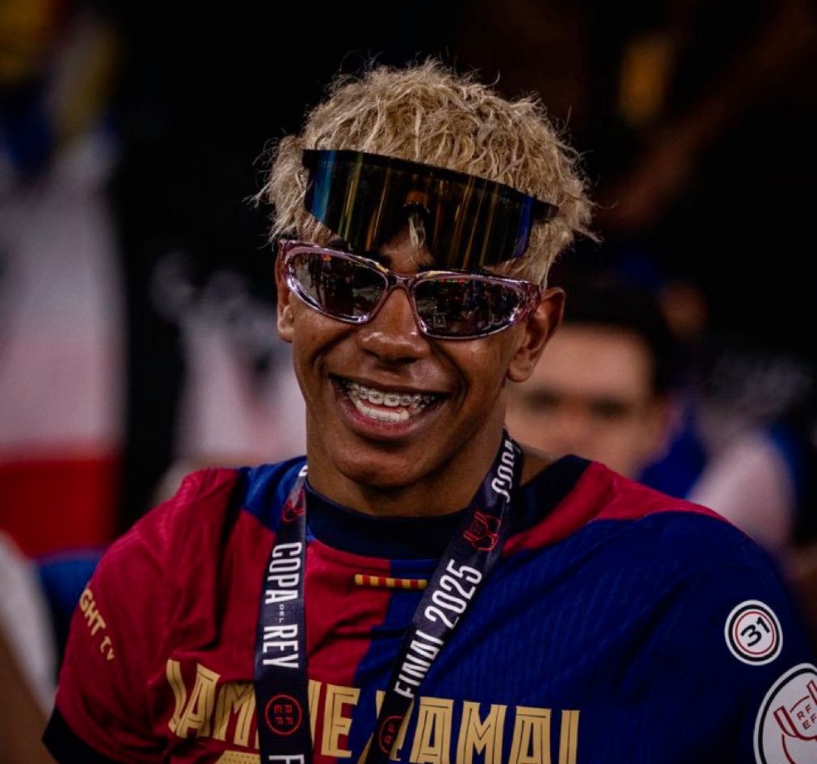 🔵🔴 Lamine Yamal: “Comparisons with Messi? He’s the best in history, I’m 17… no, no. It’s a motivation for me to do better”.

“The more pressure they put on me, the better I'll try to perform. It's a kind of positive pressure!”.