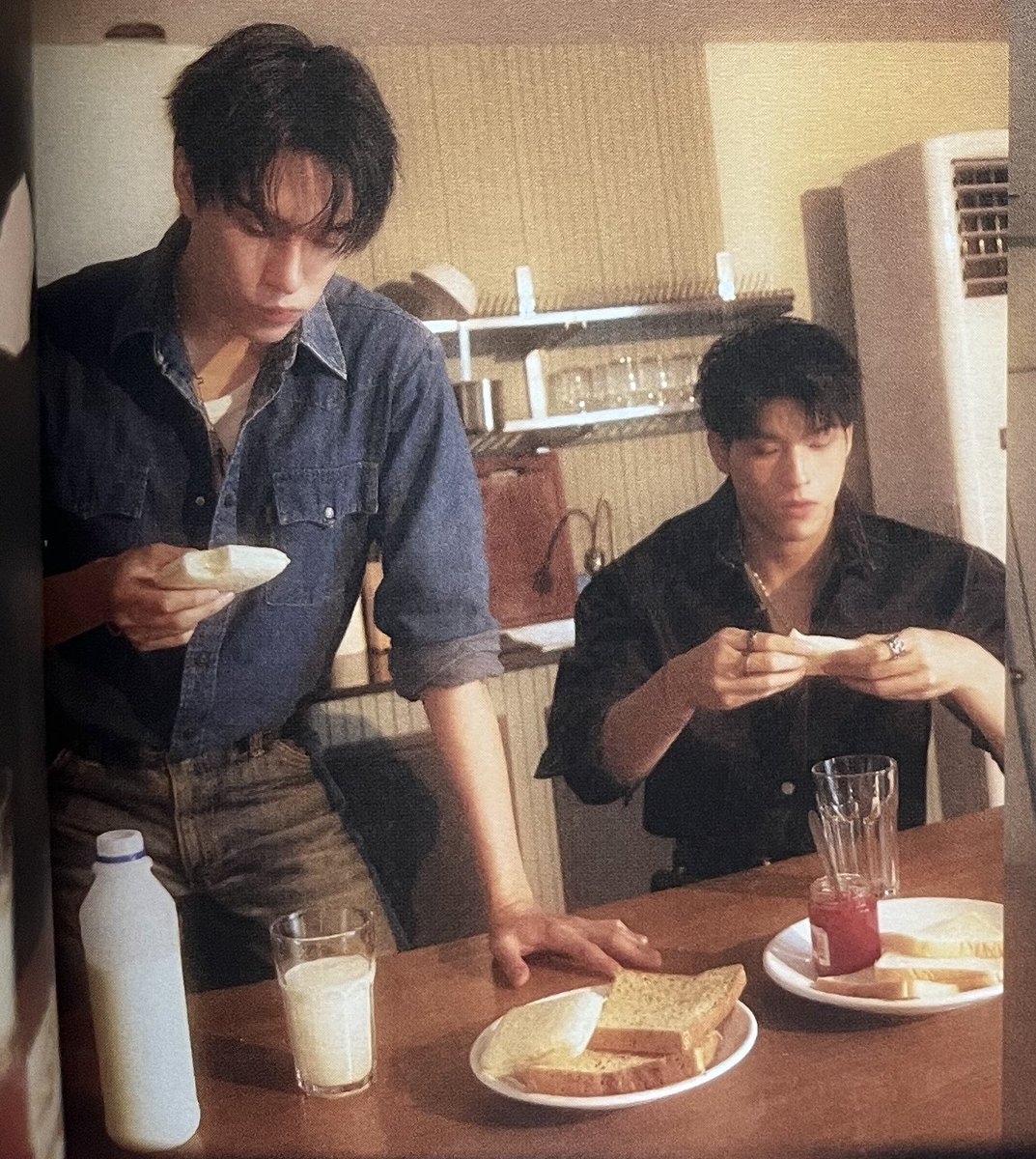 barfilez's tweet image. Skynani househusbands