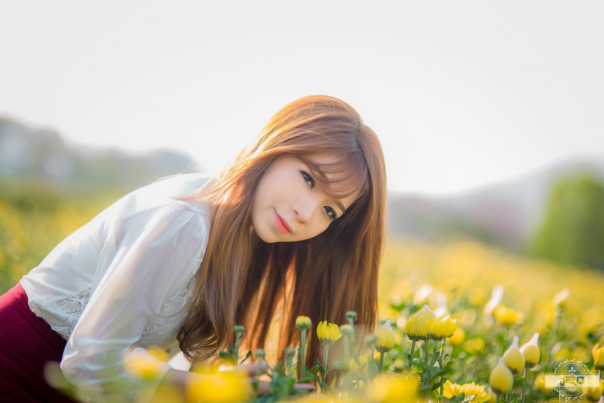 Do not dwell in the past, do not dream of the future, concentrate the mind on the present moment; life is what happens when you’re busy making other plans.