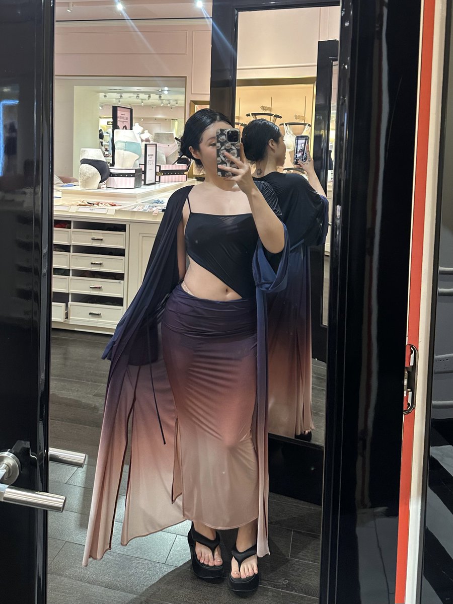 Giliancx (@bblovemoney1122) on Twitter photo 