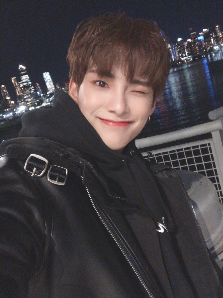Religion-free Park Junhee of A.C.E doing religious things (mostly the cross sign) because...of reasons only known to him.

A thread🧵