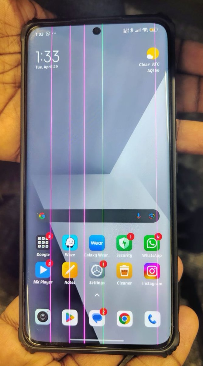 Yaseenvk1997's tweet photo. @sandeep9sarma @mathursudhin @Xiaomi 4 pink lines and 1 green line. I am tired of this Xiaomi direct messages. All they can say is out of warranty, hence I should pay RS 23,560/- to change the display. https://t.co/ktkbHP1D3u