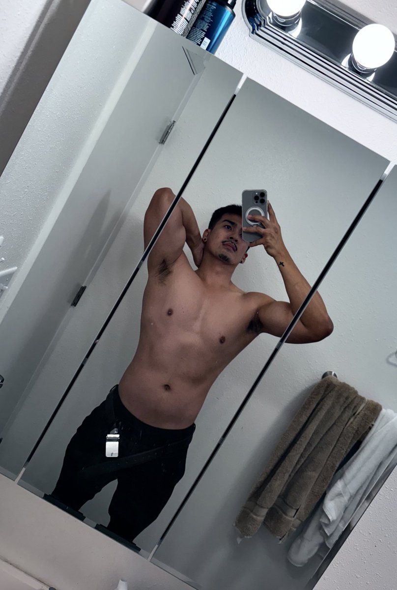 aldrinjaaay's tweet photo. Cutting 😬 https://t.co/u2vfDVtvjv