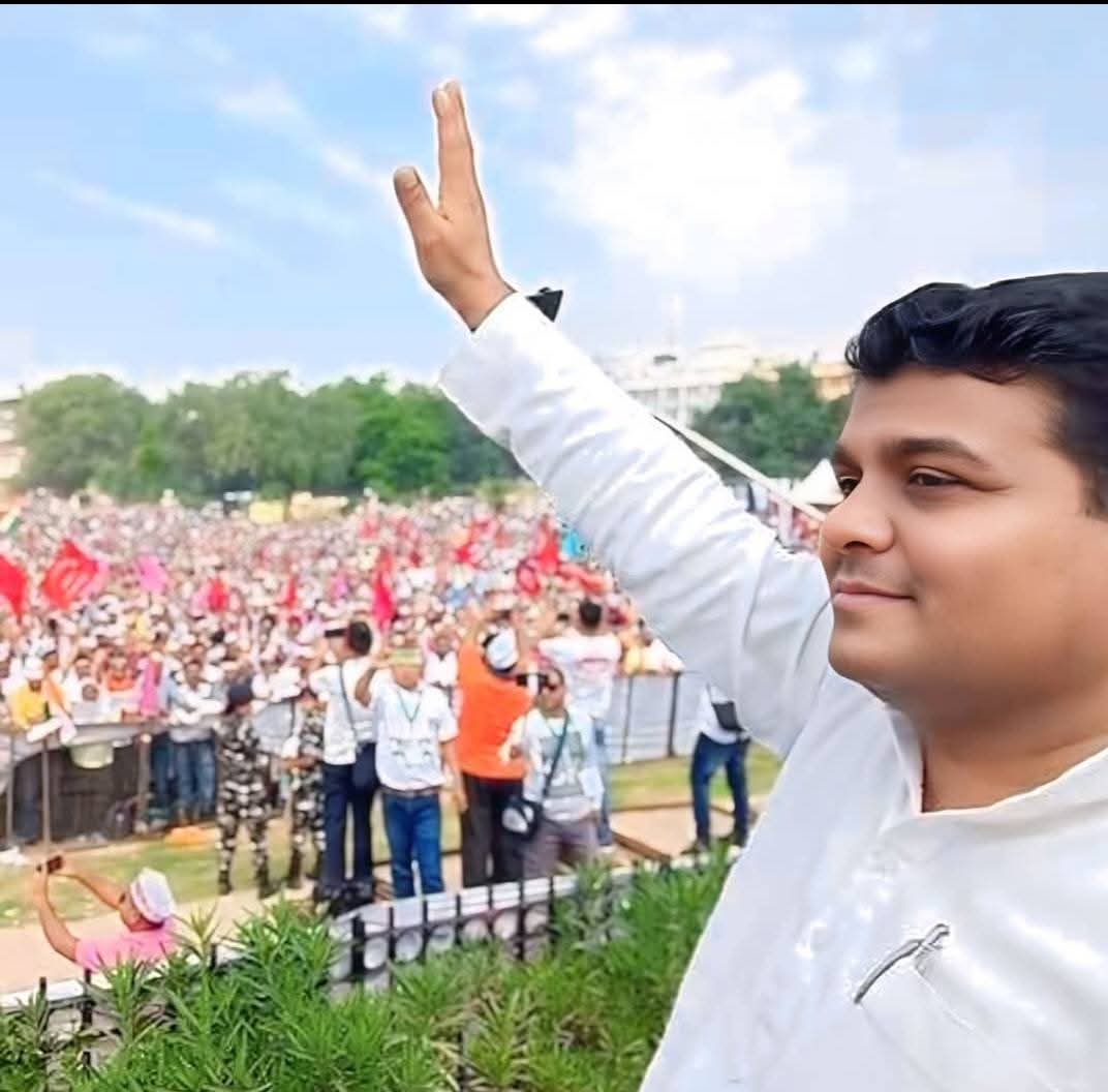 Om Prakash (@opkanaujia11) on Twitter photo हमारा संघर्ष ना थमेगा, ना रुकेगा ! पुरानी पेंशन बहाली के लिए हम कल भी संघर्ष कर लेंगे पर आज देश सर्वोपरि है हम और हमारा संगठन NMOPS देश के साथ है ।
#NMOPSDeshKeSath
<a href="/narendramodi/">Narendra Modi</a> <a href="/RahulGandhi/">Rahul Gandhi</a> <a href="/yadavakhilesh/">Akhilesh Yadav</a> <a href="/vijaykbandhu/">Vijay Kumar Bandhu</a> @sthitaprajna_G हमारा संघर्ष ना थमेगा, ना रुकेगा ! पुरानी पेंशन बहाली के लिए हम कल भी संघर्ष कर लेंगे पर आज देश सर्वोपरि है हम और हमारा संगठन NMOPS देश के साथ है ।
#NMOPSDeshKeSath
<a href="/narendramodi/">Narendra Modi</a> <a href="/RahulGandhi/">Rahul Gandhi</a> <a href="/yadavakhilesh/">Akhilesh Yadav</a> <a href="/vijaykbandhu/">Vijay Kumar Bandhu</a> @sthitaprajna_G