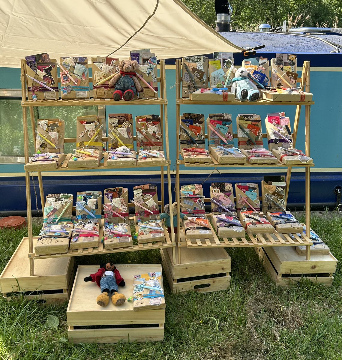 Surprising what you come across when you take a walk or cycle ride along the
canal.......Near Bathampton is a barge run by lady selling books &amp; mystery gifts for all ages !……
Pop in &amp; say hello !