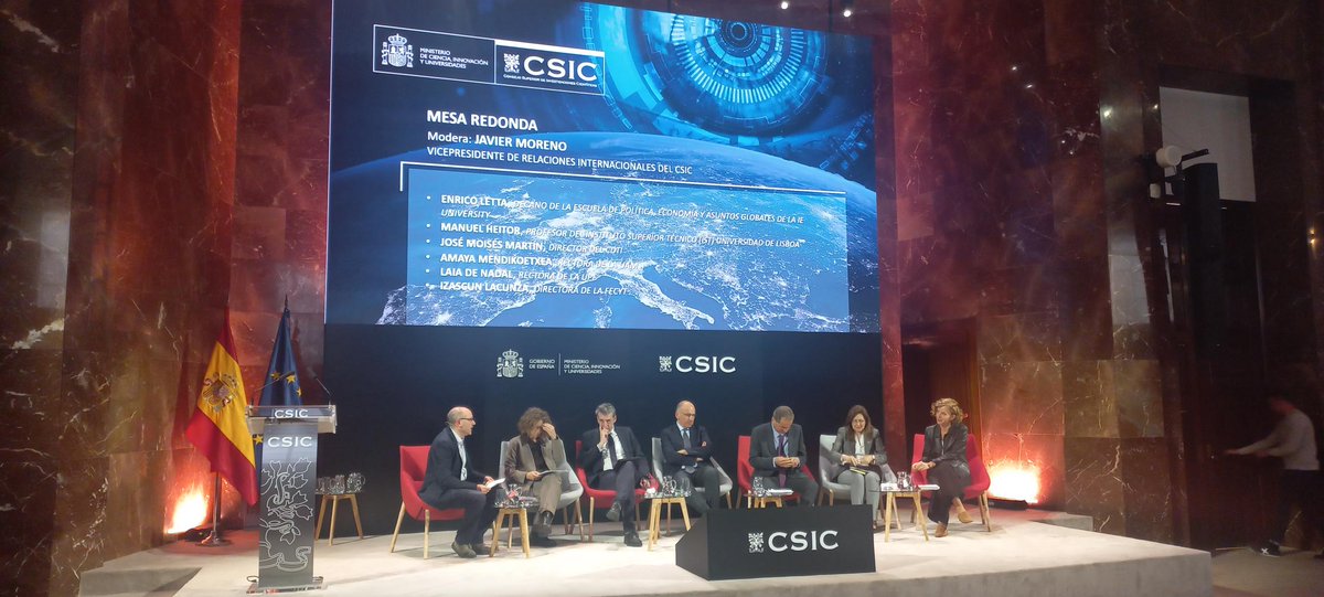 @CDTI_innovacion (@cdti_innovacion) on Twitter photo 📸El DG del CDTI Innovación, <a href="/jmoisesmartin/">J Moisés Martín 🇪🇺 🇺🇳</a>, participa hoy en el evento 'El papel de la #ciencia y la #innovación en el futuro de #Europa' organizado por el <a href="/CSIC/">CSIC</a>
🗣️Los proyectos colaborativos del Pilar II de <a href="/HorizonteEuropa/">Horizonte Europa</a> son indispensables, son como "el Erasmus de la I+I" 📸El DG del CDTI Innovación, <a href="/jmoisesmartin/">J Moisés Martín 🇪🇺 🇺🇳</a>, participa hoy en el evento 'El papel de la #ciencia y la #innovación en el futuro de #Europa' organizado por el <a href="/CSIC/">CSIC</a>
🗣️Los proyectos colaborativos del Pilar II de <a href="/HorizonteEuropa/">Horizonte Europa</a> son indispensables, son como "el Erasmus de la I+I"