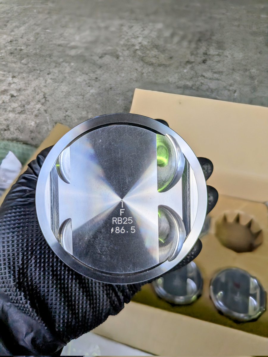 ピストンきたでー！