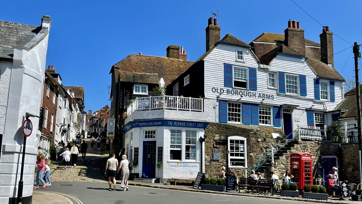 Flyingace773's tweet image. Ryeの美しい街並みと、先輩が撮影してくれたほろ酔いのあつはる🍺

ここが私のアナザースカイ🇬🇧

#Rye #ライ
#anothersky