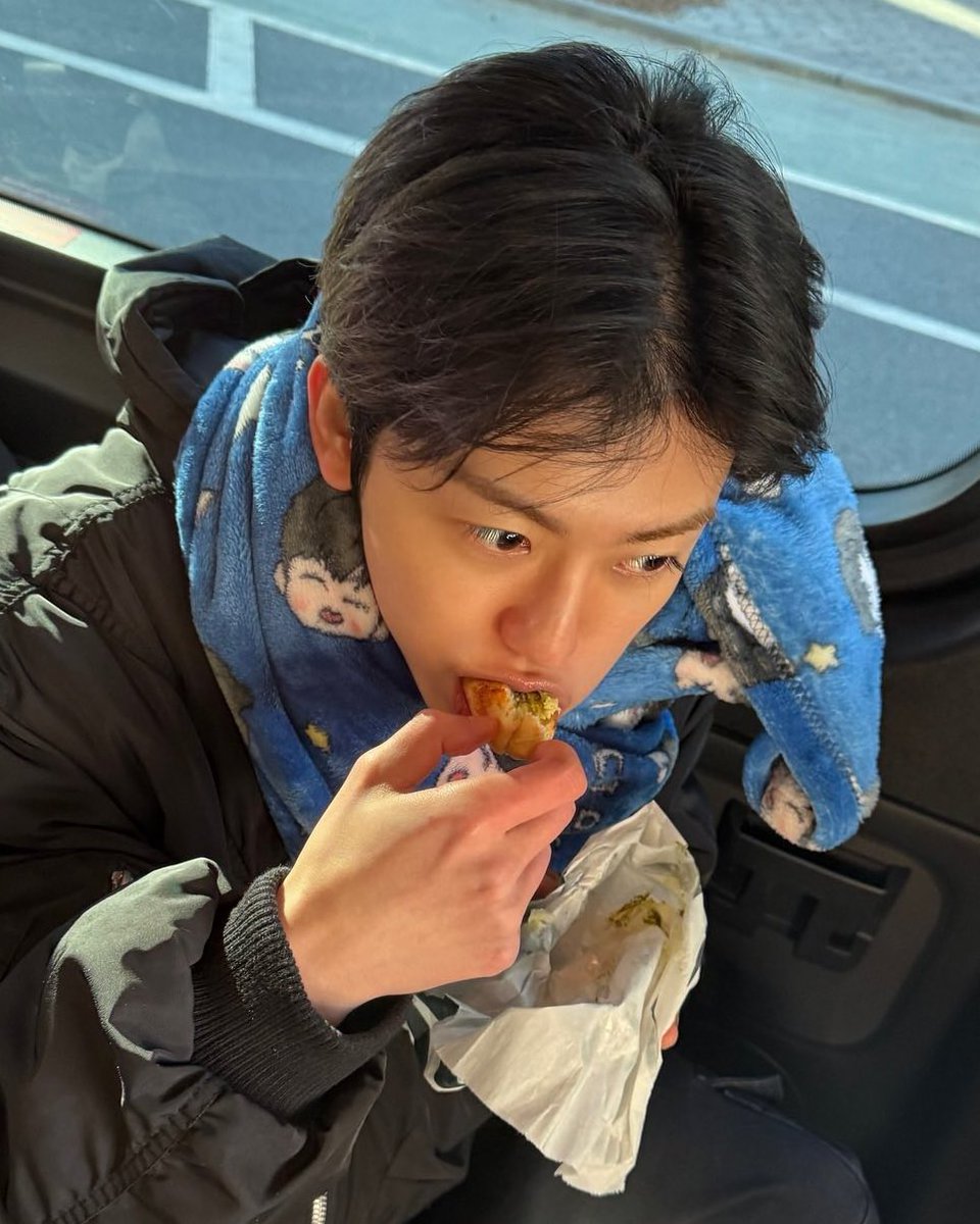 jamong1323's tweet photo. 나중에 차안에서 뇸 했나바… 넘 귀여워… https://t.co/DzUHgcfUCE