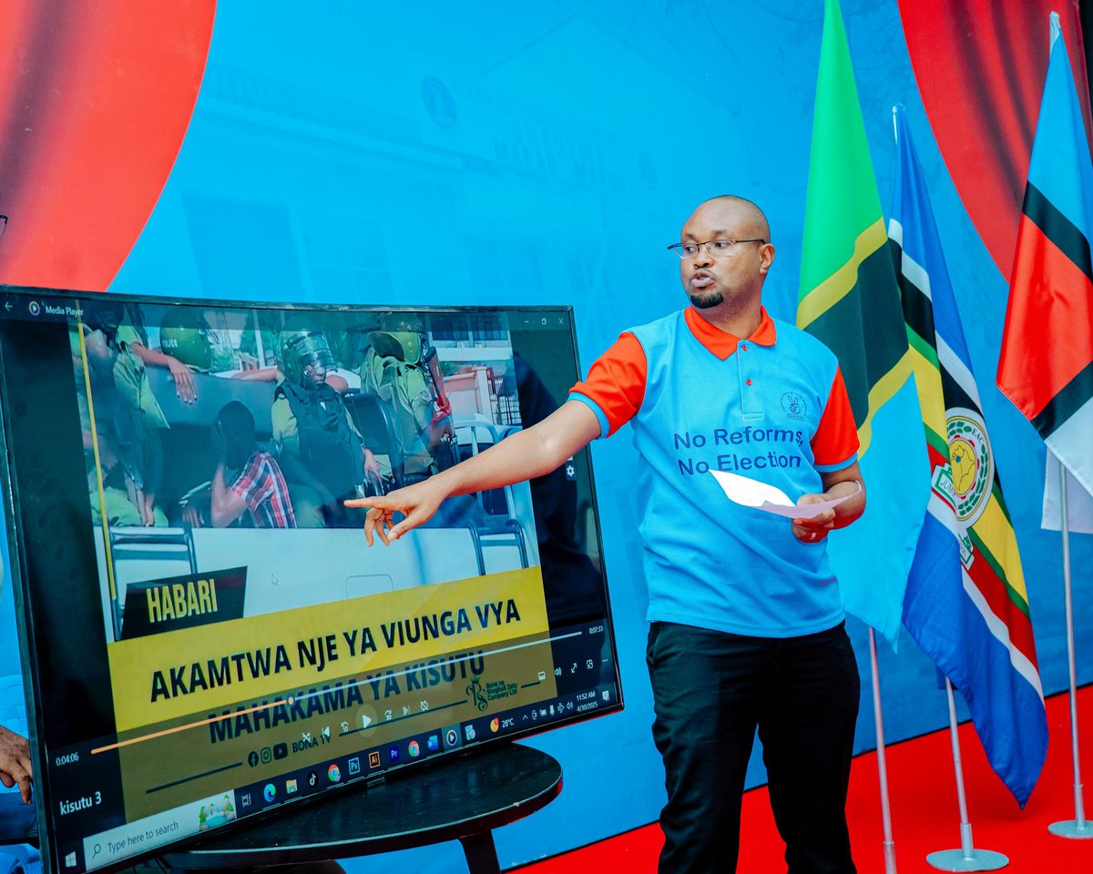 Chadema Tanzania (@chadematz2) on Twitter photo Mhe. <a href="/jjmnyika/">MNYIKA John John</a> akieleza namna Jeshi la Polisi limehusika katika kukamata, kupiga, kuumiza na kuwatupa pori la Pande na Ununio wanachama na viongozi wa Chadema baada ya kufika Mahakama ya Hakimu Mkazi Kisutu kufuatilia mwenendo wa kesi inayomkabili Mwenyekiti Mhe. <a href="/TunduALissu/">Tundu Antiphas Lissu</a>. Mhe. <a href="/jjmnyika/">MNYIKA John John</a> akieleza namna Jeshi la Polisi limehusika katika kukamata, kupiga, kuumiza na kuwatupa pori la Pande na Ununio wanachama na viongozi wa Chadema baada ya kufika Mahakama ya Hakimu Mkazi Kisutu kufuatilia mwenendo wa kesi inayomkabili Mwenyekiti Mhe. <a href="/TunduALissu/">Tundu Antiphas Lissu</a>.