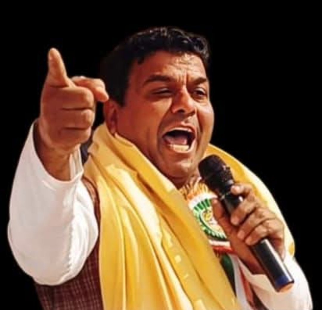 सरफ़रोशी की तमन्ना अब हमारे दिल में है
देखना है ज़ोर कितना बाज़ू-ए-क़ातिल में है
       -- राम प्रसाद बिस्मिल

#NMOPSDeshKeSath

 <a href="/narendramodi/">Narendra Modi</a> <a href="/PMOIndia/">PMO India</a> <a href="/DrMohanYadav51/">Dr Mohan Yadav</a> <a href="/ABPNews/">ABP News</a> <a href="/aajtak/">AajTak</a> <a href="/ZeeMPCG/">Zee MP-Chhattisgarh</a> <a href="/vijaykbandhu/">Vijay Kumar Bandhu</a> 
<a href="/ParmanandDehar1/">Parmanand Dehariya/president/Nmops/mp</a>