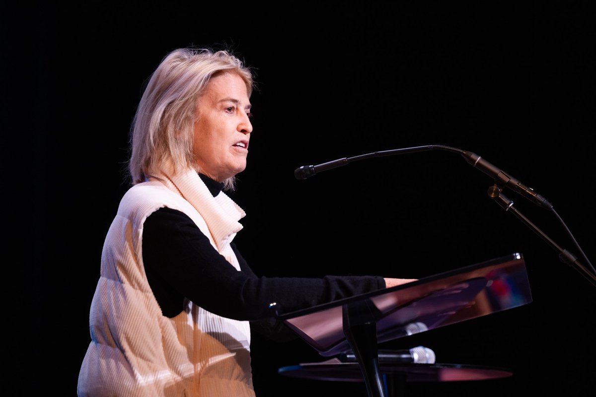 Franklin_Graham's tweet image. .@Greta Van Susteren has seen and reported on the work of @SamaritansPurse in over a dozen different countries around the world. She was kind enough to come and speak to our country directors and international projects staff yesterday. Thank you Greta!