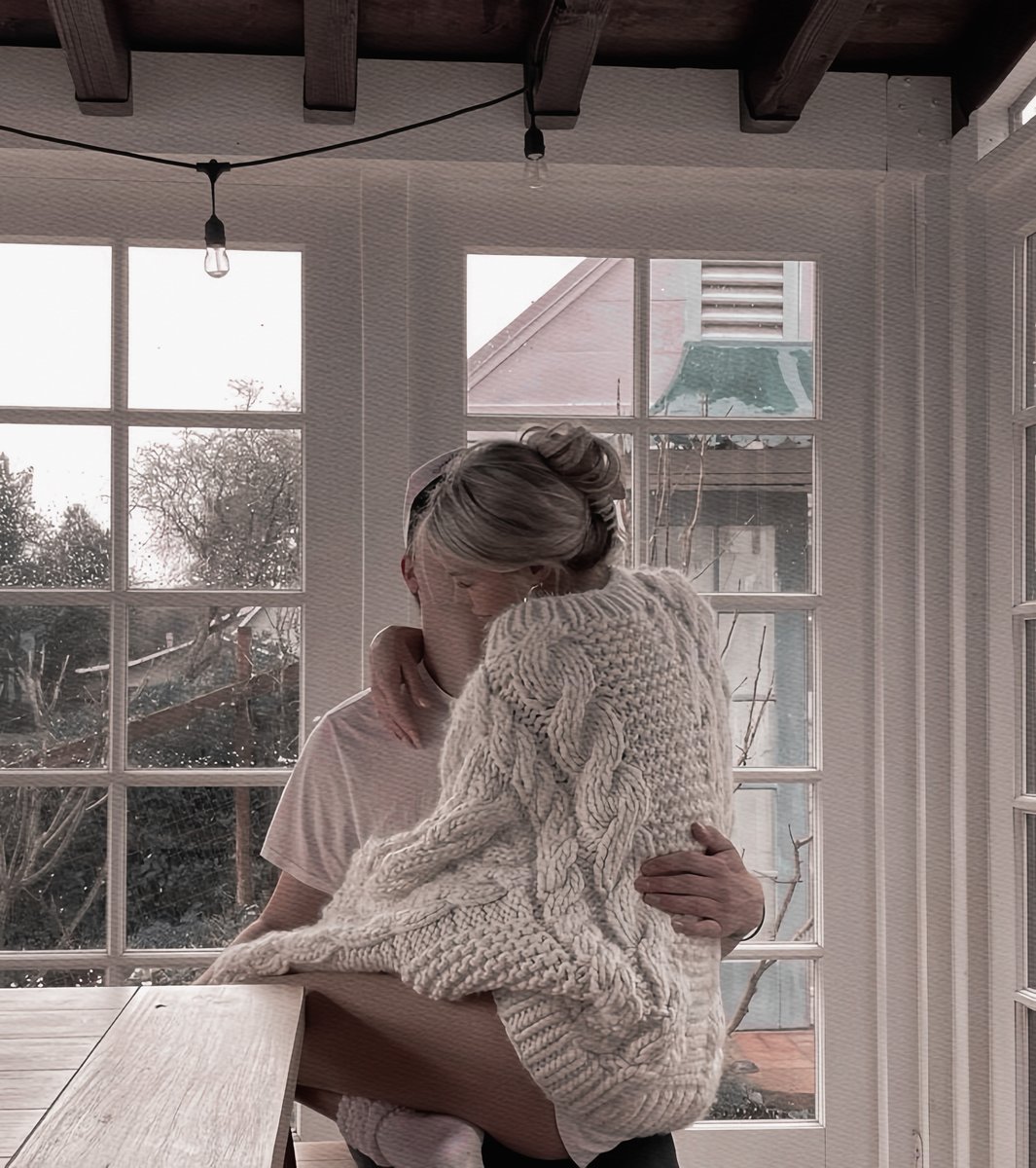 ㅤㅤㅤ
ㅤㅤㅤDe repente, minhas manhãs passaram 
ㅤㅤㅤa serem mais especiais com você. ᰔ
ㅤ