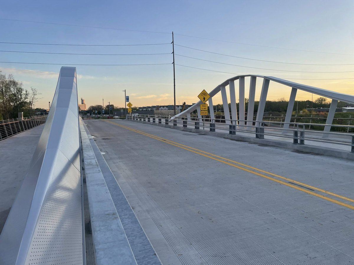 JeremyJenkinsTV's tweet image. Join us on @WISHNews8 and catch @HGutierrezTV&apos;s report LIVE on Daybreak at 8:44am. 📲 wishtv.com/live-stream/ #INnews #16Tech #WISHtv #Daybreak8