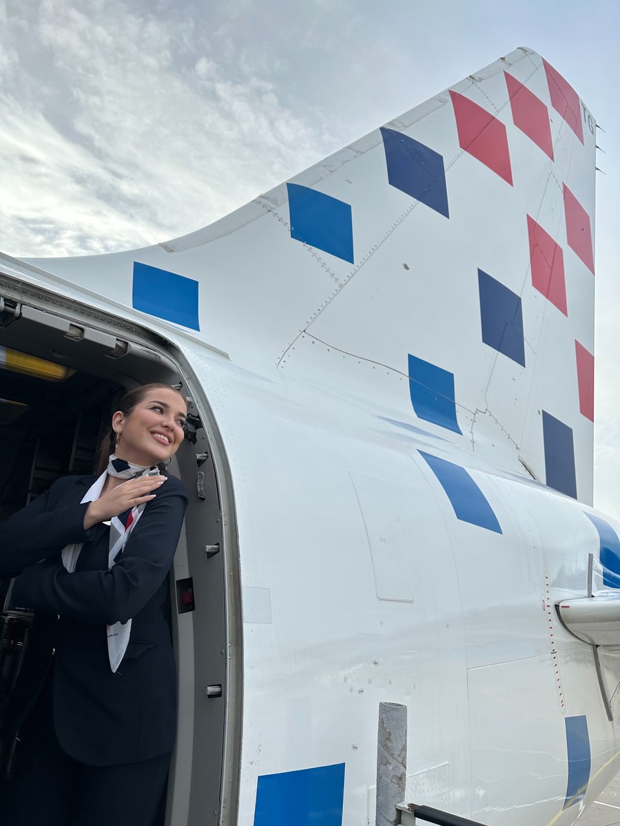 croatiaairlines's tweet image. Nebo je naš ured, osmijeh nam je zaštitni znak.😎
I svaki putnik – naša inspiracija. 💺
#CroatiaAirlines #CabinCrew #CrewLife #AviationLove #BehindTheWings