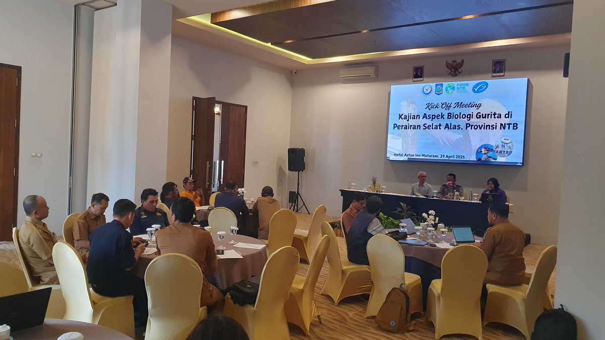 Hai #SahabatBahari, Ditjen Perikanan Tangkap melalui Direktur PSDI Syahril Abd. Raup hadir dalam kick off meeting kajian aspek biologi dan habitat gurita di Perairan Selat Alas, Provinsi NTB, (30/04).

Kegiatan tersebut dalam rangka implementasi Rencana Kerja Tahunan antara Dinas