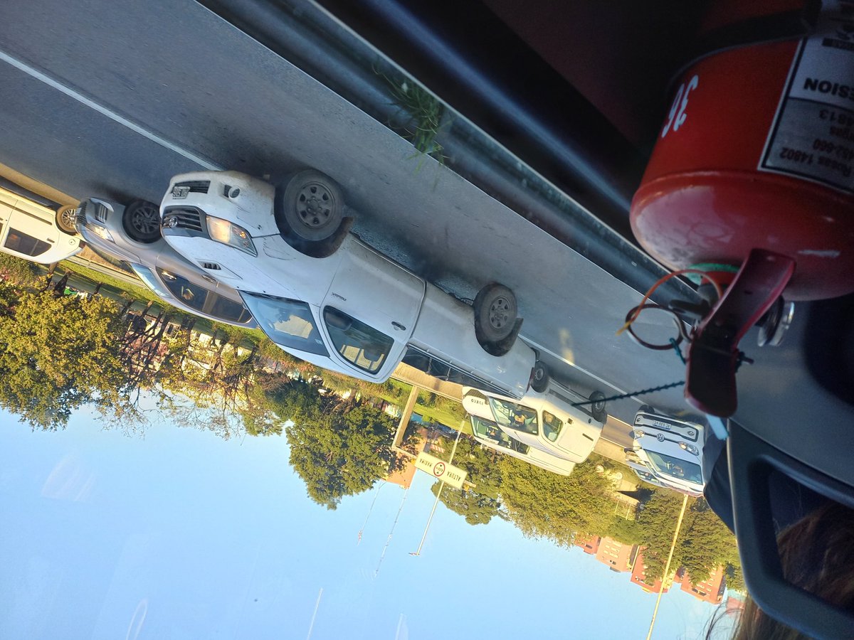 Autopista Delepiane lenta 
¿Estas de apuro ? por aca no es