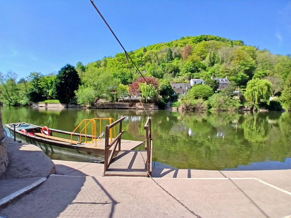 A big welcome to our newly refurbished Hand Ferry.. now happily back bobbing around on the River Wye in this historic gorge. On into summer we sail!
#symondsyat #riverwye #wyevalley #herefordshire #forestofdean #royalforestofdean #ferry #handferry
