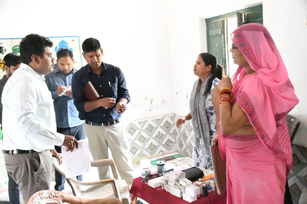 dmsid1's tweet photo. आज प्राथमिक विद्यालय नेउसा, विकास खण्ड मिठवल़ पर आयोजित बीएचएनडी दिवस का निरीक्षण कर आवश्यक निर्देश दिया। @CMOfficeUP @UPGovt @InfoDeptUP https://t.co/wGPr5IO8ji