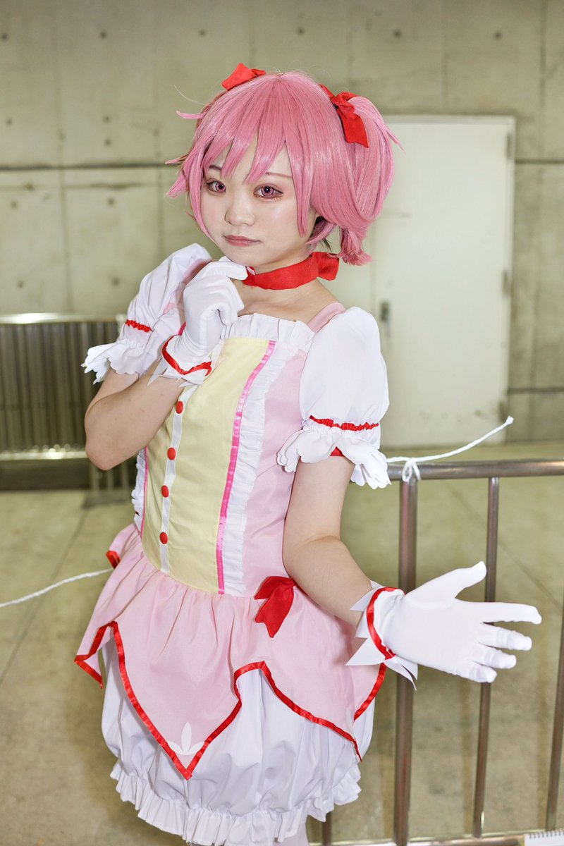 Bigltachi's tweet photo. 魔法少女まどかマギカ／鹿目まどか
コスプレ

.

「＿＿＿＿＿奇跡も、魔法も
　　　　　　　　あるんだよ。」

.

（カメラマン様はリプにて記載）

#ニコニコ超会議2025 
#ニコニコ超会議2025コスプレ https://t.co/5JYkjvcu04