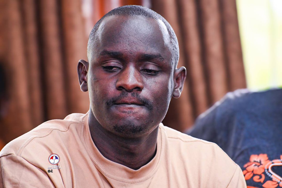 MuwangaMKivumbi's tweet photo. The pain you afflict on the citizens by arbitrarily arresting their loved ones, brutalizing them, abducting them and jailing them for no legitimate reason justifies the hate you get in retribution. The seed of pain you’ve sowed will reap for you the same when the time is ripe. Ugandans are simply and peacefully yearning for regime change but you’re pressing them to the wall. Just one day, the masses shall rise and the oppressor will be cornered. Comeuppance awaits. The revolution is on!
#FreeAllPoliticalPrisonersInUganda