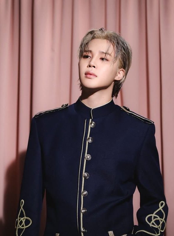 mati.⁷ 🪭 IS SEEING BTS𓆝 𓆟 𓆞 tweet media