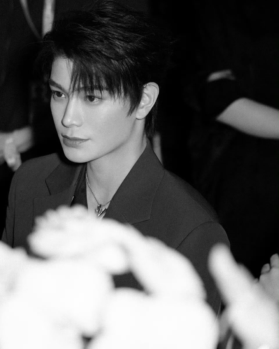 ✧₊⁺大禹_Dingyuxi ₊˚⊹💚 (SLOW) tweet media