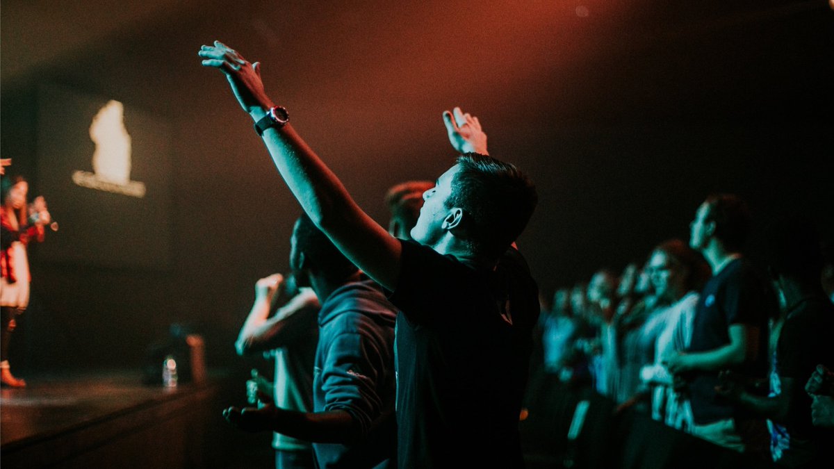 📈 Over 2 million more people are attending church in the UK since 2018—a 56% rise. ￼

👥 Gen Z attendance quadrupled from 4% to 16%. ￼

📖 Bible sales soared 87%, reaching £5.02M in 2024. ￼

Excellent article by Tom Lennie:
issacharpeople.org/Articles/71448…