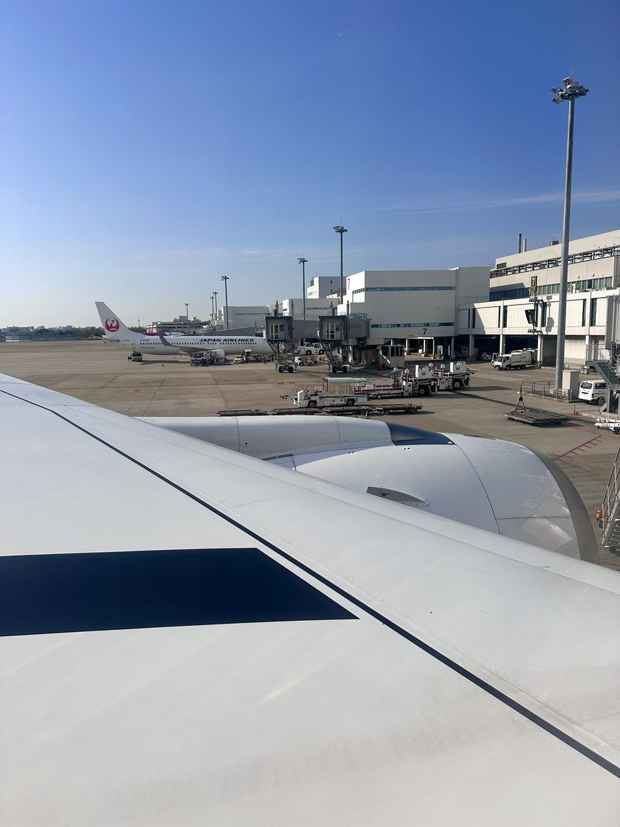 tai_trip's tweet photo. そろそろトーキョー帰りますね
バイバイ九州👋 https://t.co/oNd0tED6Vs