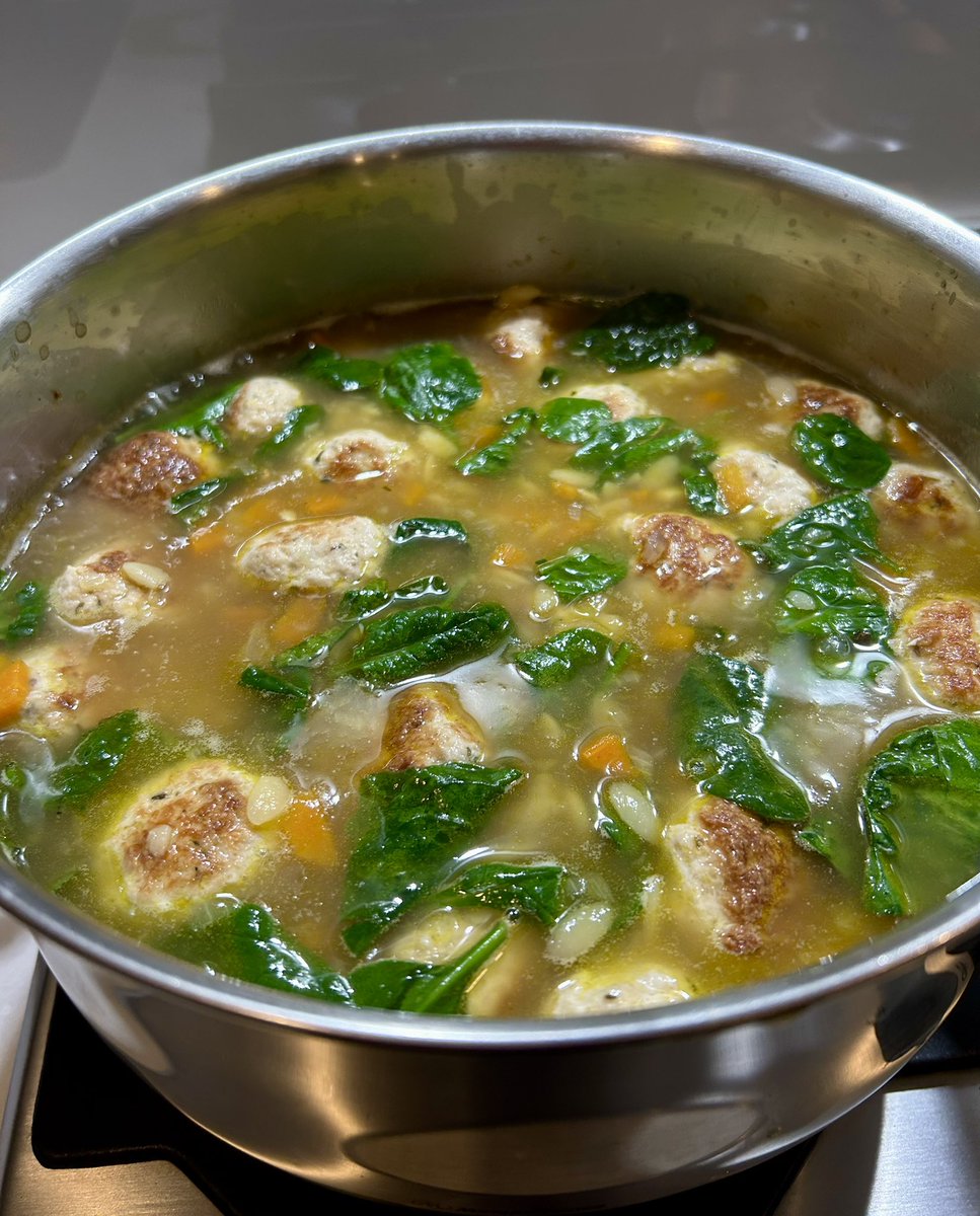 Tonight I made chicken meatball soup 🍲 for dinner. 
Just what hubby needs  for his ‘man flu’ 🤧😉
Have a lovely evening friends ❤️