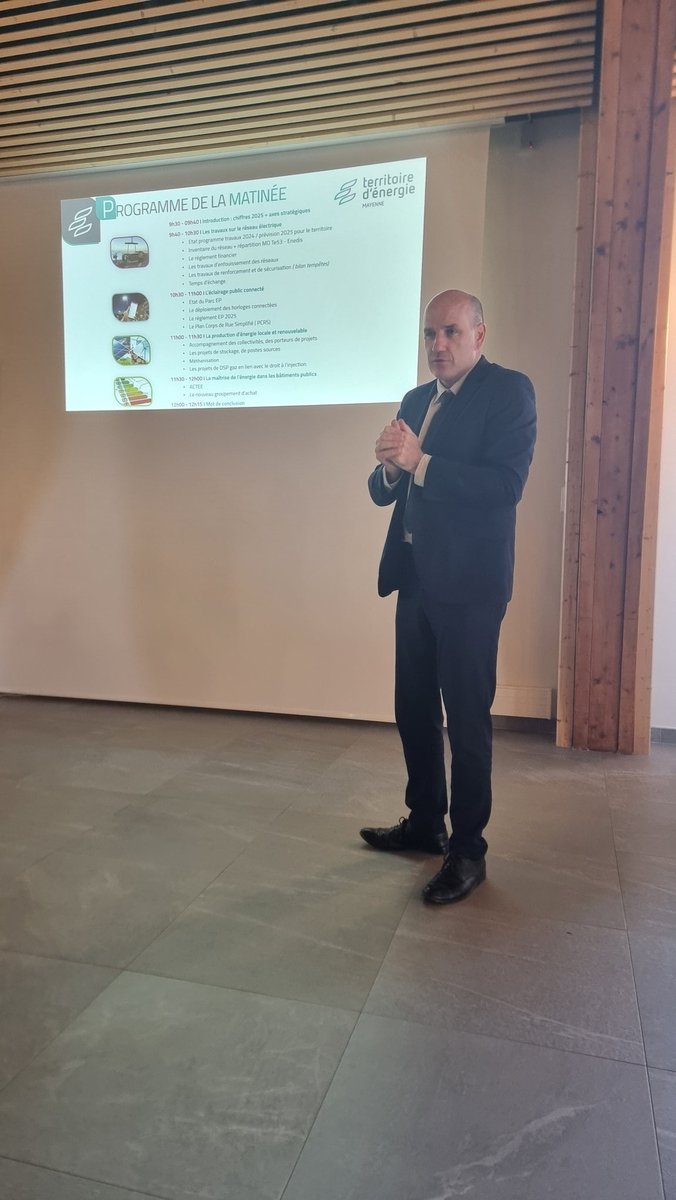 Ce matin <a href="/saintberthevin/">Saint-Berthevin</a> nous accueillons élus de <a href="/LavalAgglo/">LavalAgglo</a> pour matinée <a href="/Energie_Mayenne/">Territoire d'Énergie Mayenne 💡</a> on parle maitrise de l' #Energie , énergie renouvelable...
<a href="/saintberthevin/">Saint-Berthevin</a> fortement engagée sur ces thèmes rdv journal municipal début mai 2025 saint-berthevin.fr <a href="/RichardCHAMARET/">Richard CHAMARET</a>