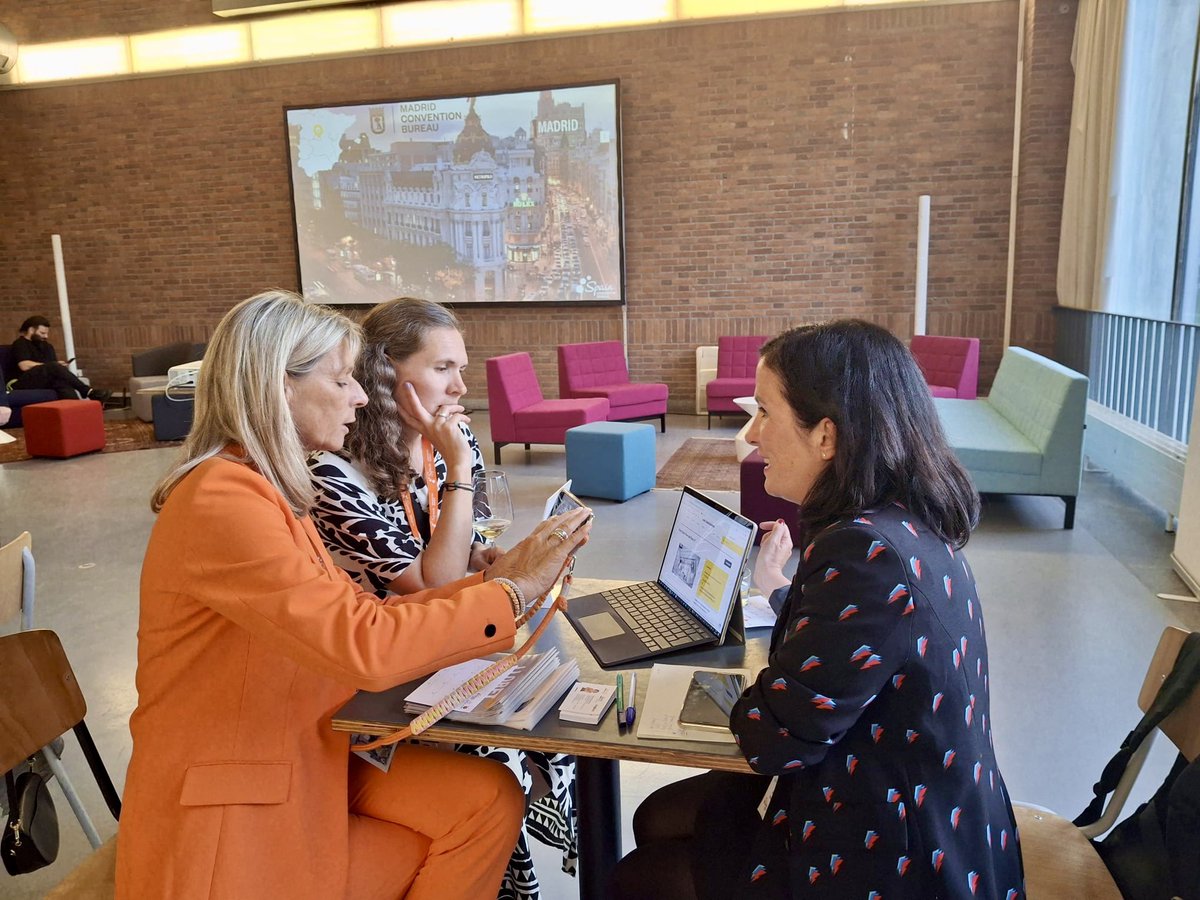 Ayer participamos en la Jornada de Mercado Alemán organizada por el <a href="/SCB_FEMP/">Spain Convention Bureau</a> en Múnic 💪😍🇩🇪

Muchas gracias a las más de 20 agencias #MICE que acudieron a conocer nuestra oferta especializada para eventos 🫶

Con ganas de recibiros muy pronto en #Lloretdemar 🌞🌿🌊
