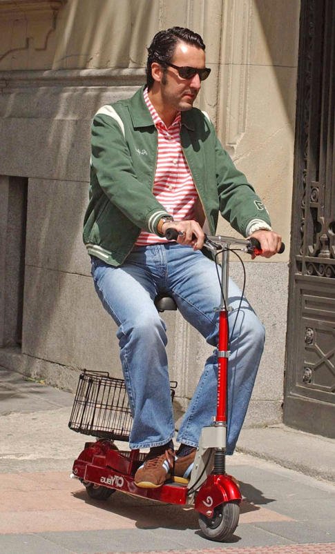 Hoy 12 de mayo celebramos el 57 cumpleaños de la leyenda del skate, Tony Hawk.