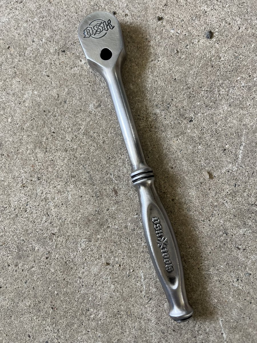 B9Xch4n's tweet photo. しごおわー

この色のOSKもいいんじゃない？🤣

めんどくさくてバラした笑🤣🤣

#OSKtools https://t.co/1UFMwA4VCP