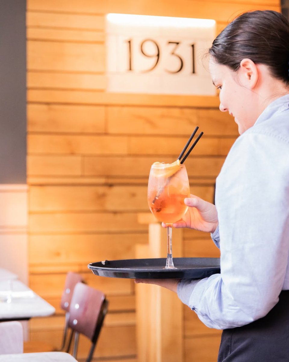 1931restaurant's tweet photo. This #LiverpoolRestaurantWeek you can enjoy any pizza and a spritz or beer from £15!
Liverpool Restaurant Week | 10 - 18 May

Book a table - https://t.co/BDzHIK8FbG

#1931Restaurant https://t.co/Ho6oziMgx1