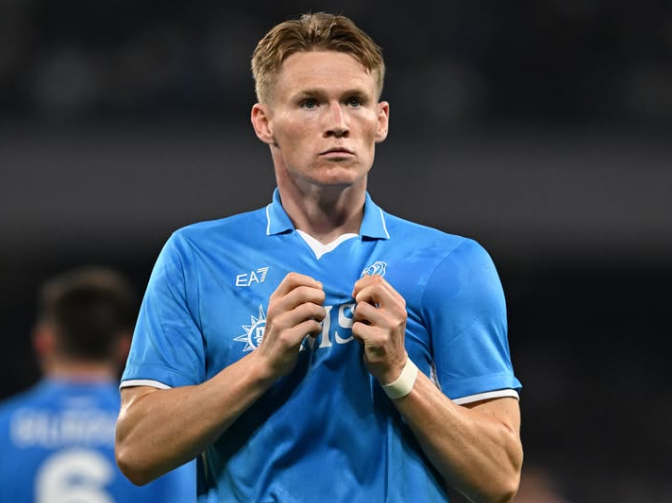 🗣️ McTominay when talking about Italian food:

 "Oh my god, the tomatoes. Incredible. I used to never eat them at home, they are just red water. Here, they actually taste like real tomatoes also. 

Now, I eat them as a snack. I eat all the vegetables, all of the fruits. It is all