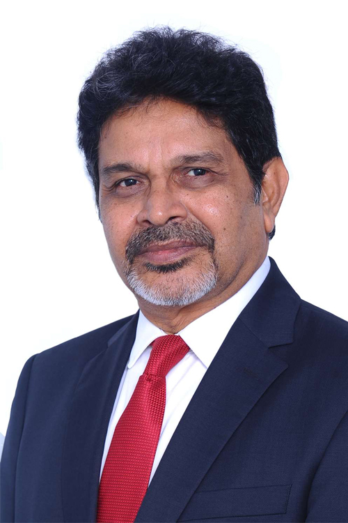 New non-resident High Commissioner of Maldives to Canada, Abdul Ghafoor Mohamed, presents his Letter of Credence to the Governor General of Canada

📃 Press Release | t.ly/Z9IpL