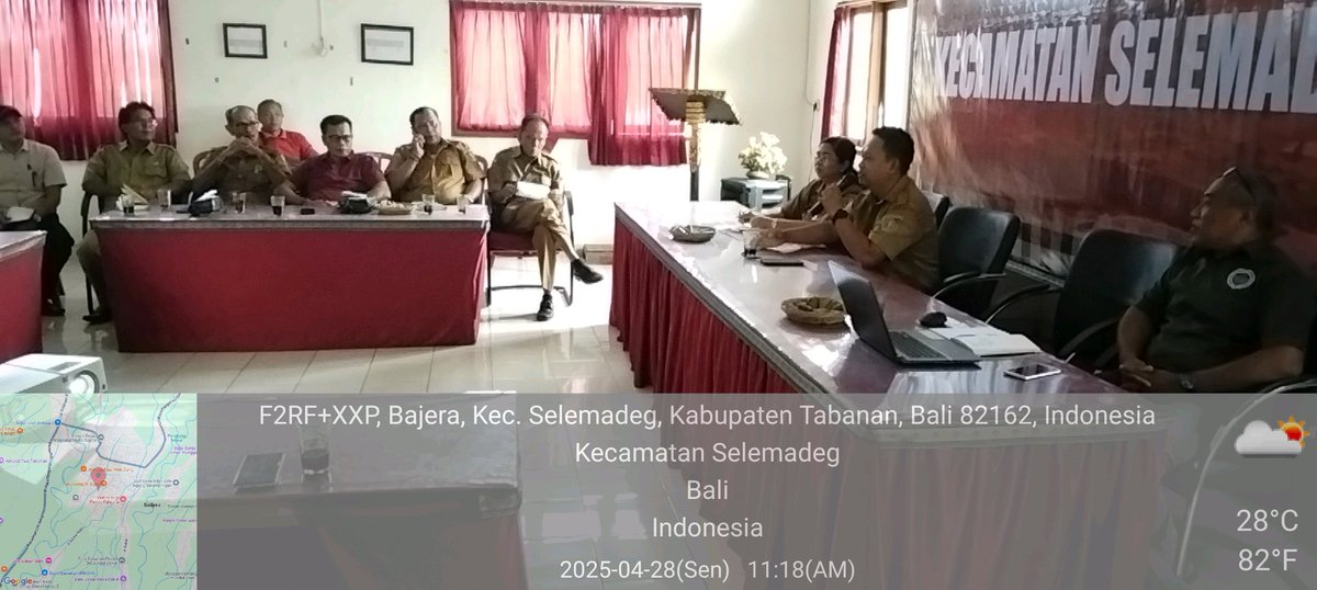 YudhaKartika87's tweet photo. #TPPBersamaMenteriDesa

Musdesus pembentukan koperasi merah putih

#TPPBersamaMenteriDesa

@prabowo
@YandriSusanto27
@ArizaPatria
@taufikmadjid71
@kemendespdt
@bpsdmkemendesa https://t.co/IrHduLogMG