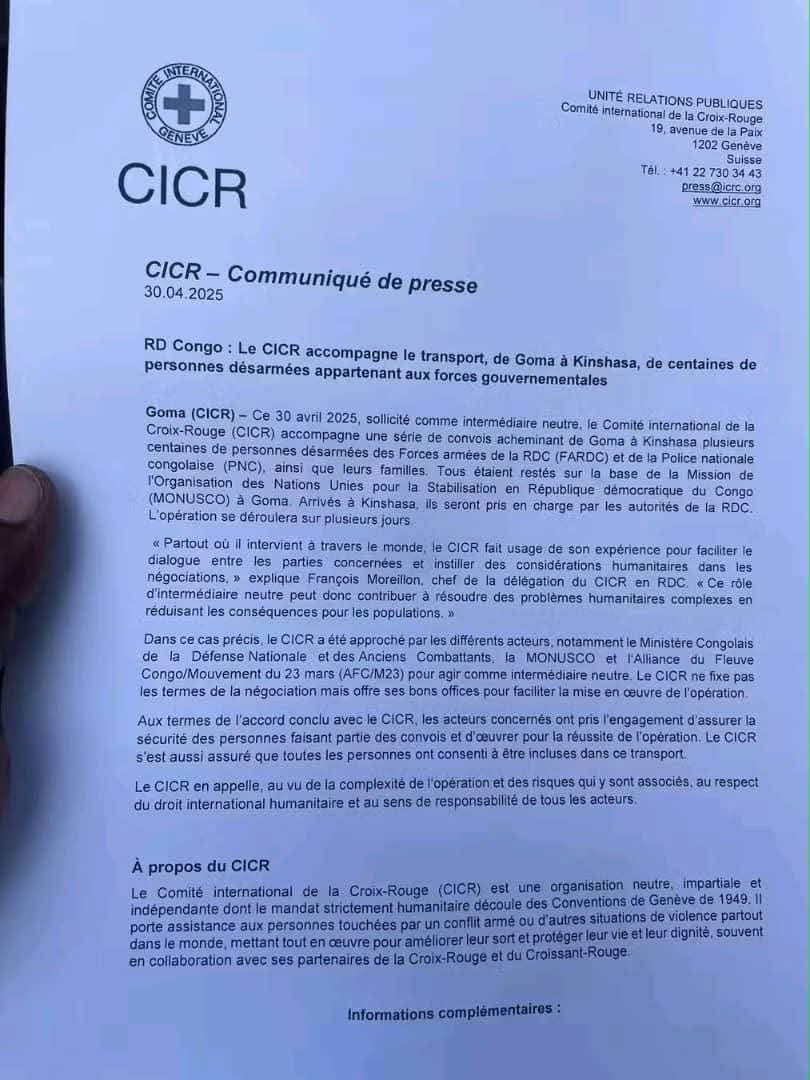 Fiston Issemwami (@fistonissemwami) on Twitter photo en toute neutralité en période de guerre de l’<a href="/afcongo/">AFC-Alliance Fleuve Congo</a> #M23, le <a href="/CICR_Afrique/">CICR Afrique</a> accompagne ce 30/04, le transport #Goma - #kinshasa, des militaires désarmés apparemment aux forces gouvernementales. Ces personnes s’étaient réfugiées ds les bases de <a href="/MONUSCO/">MONUSCO</a> en toute neutralité en période de guerre de l’<a href="/afcongo/">AFC-Alliance Fleuve Congo</a> #M23, le <a href="/CICR_Afrique/">CICR Afrique</a> accompagne ce 30/04, le transport #Goma - #kinshasa, des militaires désarmés apparemment aux forces gouvernementales. Ces personnes s’étaient réfugiées ds les bases de <a href="/MONUSCO/">MONUSCO</a>